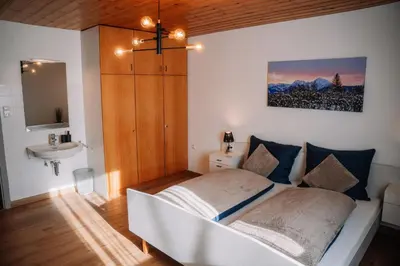 Ein Bett oder Betten in einem Zimmer der Unterkunft Alpenblick Gösweiner