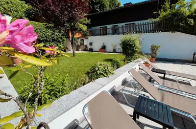 Ein Garten an der Unterkunft Skylofts-Sonnhang