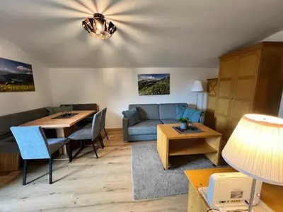 Ein Sitzbereich in der Unterkunft Skylofts-Sonnhang