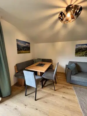 Ein Sitzbereich in der Unterkunft Skylofts-Sonnhang