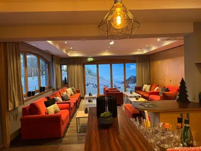 Ein Sitzbereich in der Unterkunft Maistatt Hotel