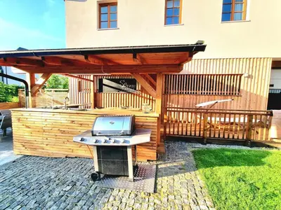 Das Gebäude in dem sich die Ferienwohnung befindet