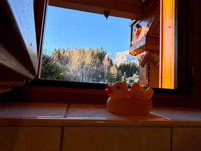 Ein allgemeiner Bergblick oder ein Berglick von der Ferienwohnung aus