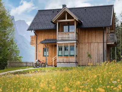 Das Gebäude in dem sich das Ferienhaus befindet