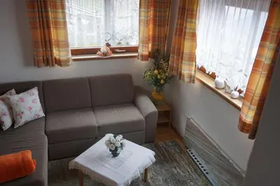 Ein Sitzbereich in der Unterkunft Ferienhaus Kammerer