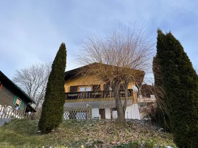 Das Gebäude in dem sich die Ferienwohnung befindet
