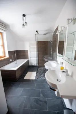 Ein Badezimmer in der Unterkunft Chalet Bergnest Grundlsee