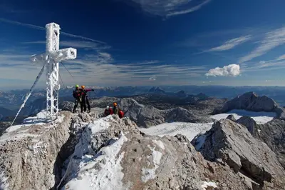 Ein allgemeiner Bergblick oder ein Berglick von der Ferienwohnung aus