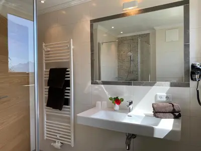 Ein Badezimmer in der Unterkunft Dachsteinblick