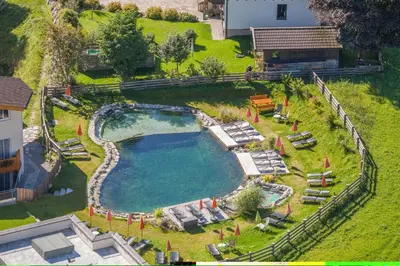 Der Swimmingpool an oder in der Nähe von Stockhambauer