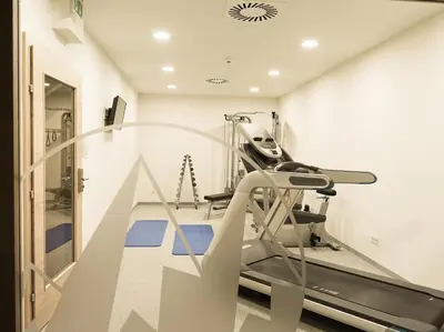 Das Fitnesscenter und/oder die Fitnesseinrichtungen in der Unterkunft Hotel Sportwelt