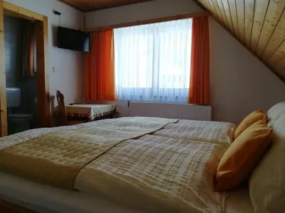Ein Bett oder Betten in einem Zimmer der Unterkunft Haus Anneliese