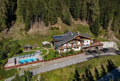 Der Swimmingpool an oder in der Nähe von Gästehaus Herrmann