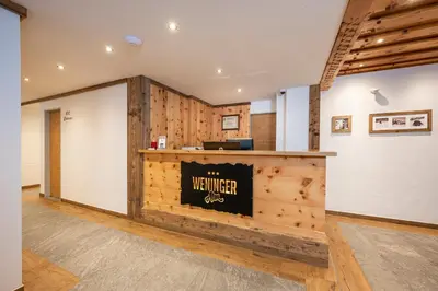 Lobby/Rezeption in der Unterkunft Aparthotel Weningeralm