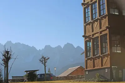 Ein allgemeiner Bergblick oder ein Berglick von der Ferienwohnung aus