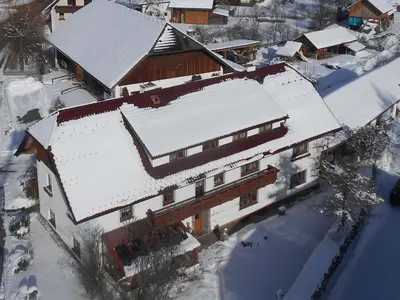 Pöllitzer Hollnhof im Winter
