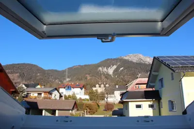 Ein allgemeiner Bergblick oder ein Berglick von der Ferienwohnung aus