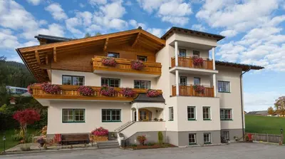 Das Gebäude in dem sich die Pension befindet