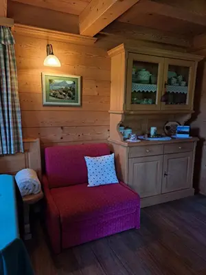 Ein Sitzbereich in der Unterkunft Ferienhof Brunbacher Wolfgangsee