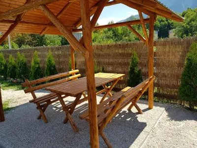 Ein Garten an der Unterkunft Sofias Apartment