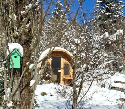 Ferienhaus Lechner am Waldrand mit Sauna, Bergblick und Naturgarten