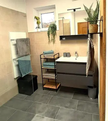 Küche/Küchenzeile in der Unterkunft Ferienhaus Lechner am Waldrand mit Sauna, Bergblick und Naturgarten