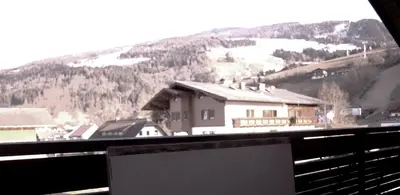 Ein allgemeiner Bergblick oder ein Berglick von der Ferienwohnung aus