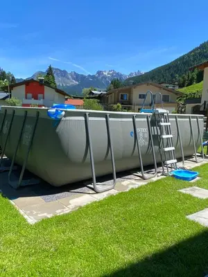 Ein allgemeiner Bergblick oder ein Berglick von der Ferienwohnung aus