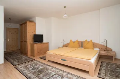 Ein Bett oder Betten in einem Zimmer der Unterkunft Fürbaß Haus