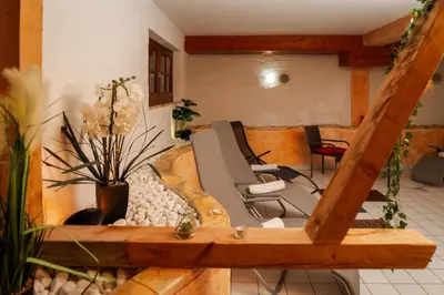 Ein Sitzbereich in der Unterkunft Hotel Tauernglöckl