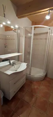 Ein Badezimmer in der Unterkunft Panorama-Chalet Alpenglöckchen