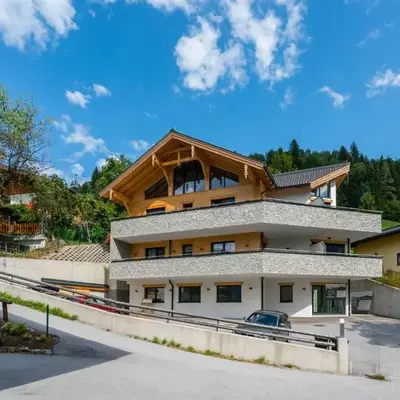 Apartment Alpendorf near Ski Slopes