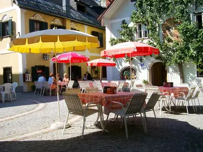 Ein Restaurant oder anderes Speiselokal in der Unterkunft Hostel Bad Goisern