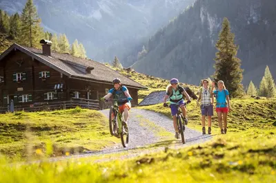 Gäste, die in der Unterkunft LISA-Chalets übernachten
