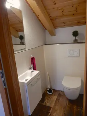Ein Badezimmer in der Unterkunft Ferienwohnung Kirchschlager