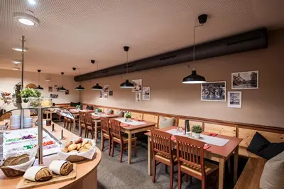 Ein Sitzbereich in der Unterkunft JUFA Hotel Murau