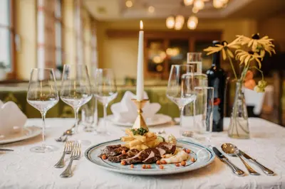 Essen im Hotel oder in der Nähe
