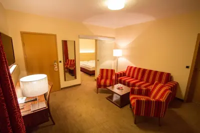 Ein Badezimmer in der Unterkunft SCHÖNIS-Landhotel