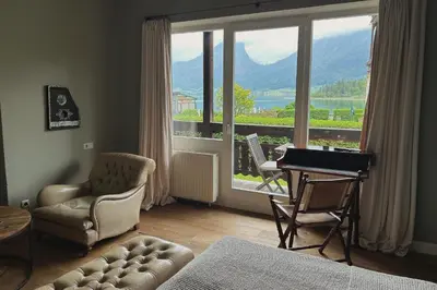 Ein allgemeiner Bergblick oder ein Berglick von des Hotels aus
