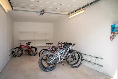 Radfahren an der Unterkunft Hotel Sonnschupfer oder in der Nähe