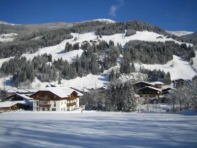 Appartementhaus Elmo Viehhauser KG im Winter