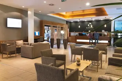 Ein Sitzbereich in der Unterkunft Aldiana Club Salzkammergut und GrimmingTherme
