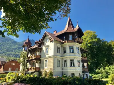 Ein allgemeiner Bergblick oder ein Berglick von der Ferienwohnung aus