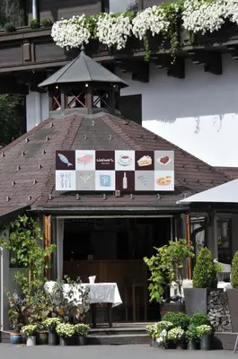 Das Gebäude in dem sich das Aparthotel befindet