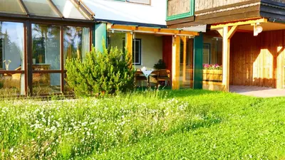 Ein Garten an der Unterkunft Ferienwohnung Moser