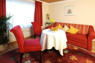 Ein Sitzbereich in der Unterkunft Scheffer's Hotel