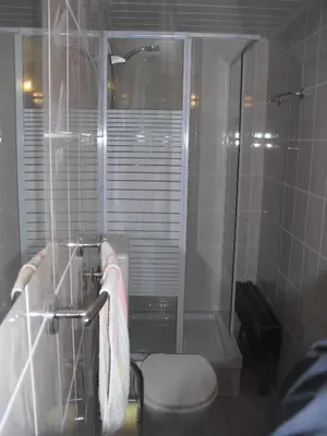Ein Badezimmer in der Unterkunft Das Haus am See