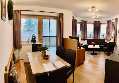 Ein Sitzbereich in der Unterkunft Sedlhof Apartment