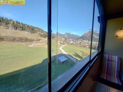 Ein allgemeiner Bergblick oder ein Berglick von der Ferienwohnung aus