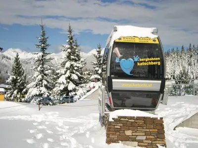 Apartment in Sankt Michael near Ski Slopes im Winter